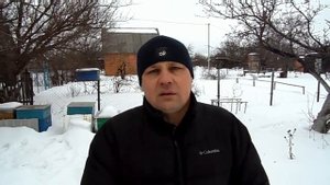 ЗИМОВКА ПЧЕЛ НА УЛИЦЕ В УЛЬЕ ИЗ ППУ. СЛАБАЯ ПЧЕЛОСЕМЬЯ)))