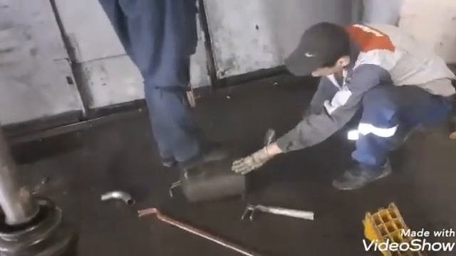 Infinity G25- ремонт поврежденного глушителя смотреть онлайн