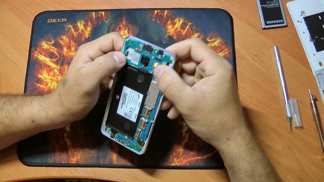 J5 2016 Замена платы смотреть онлайн