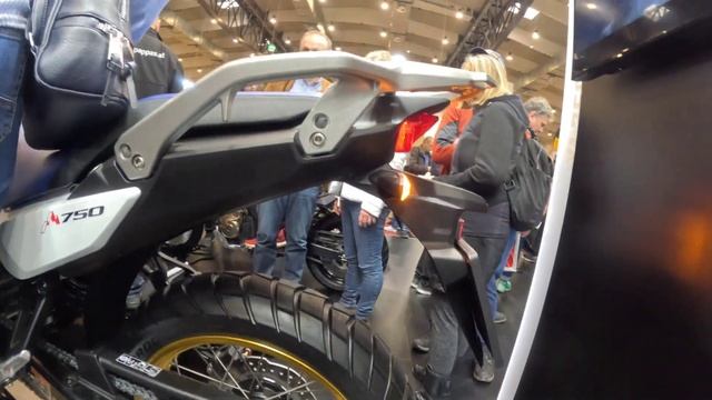 Honda Transalp XL750 2023