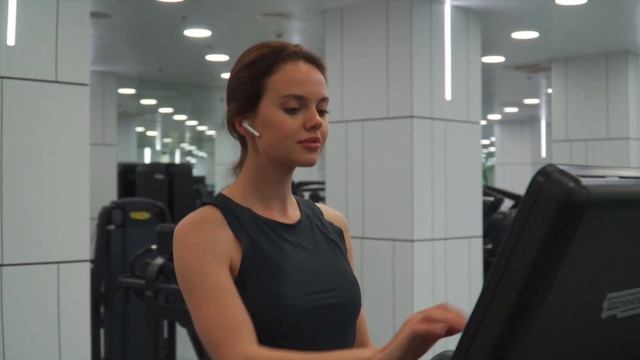 Royal Wellness Club смотреть онлайн