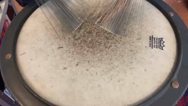 Using Drum Brushes смотреть онлайн