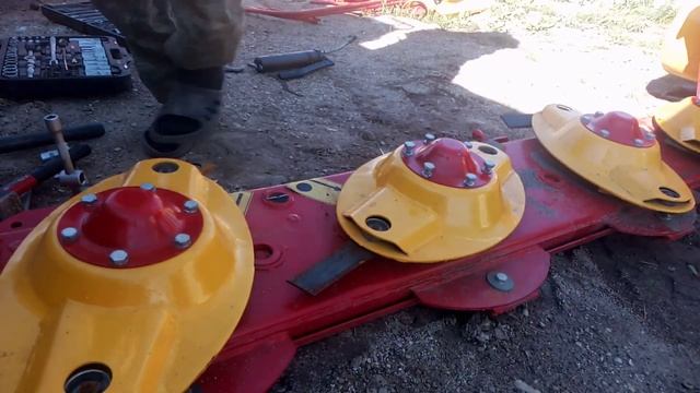 Новая косилка КРН 2.1 б подготовка к работе. смотреть онлайн