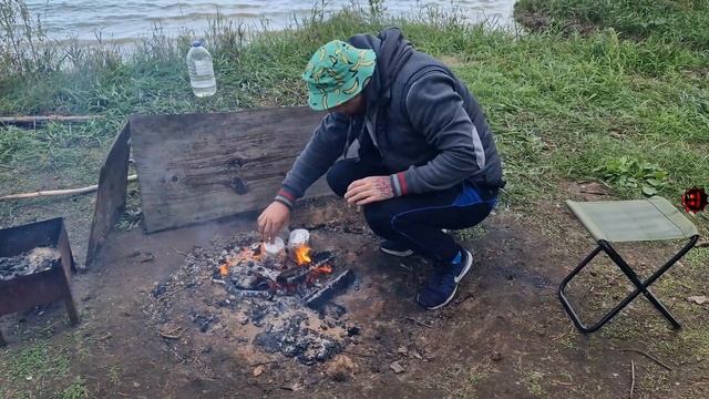 СВЕЖИЙ УРОЖАЙ КАРТОШКИ В БАНКЕ НА УГЛЯХ смотреть онлайн