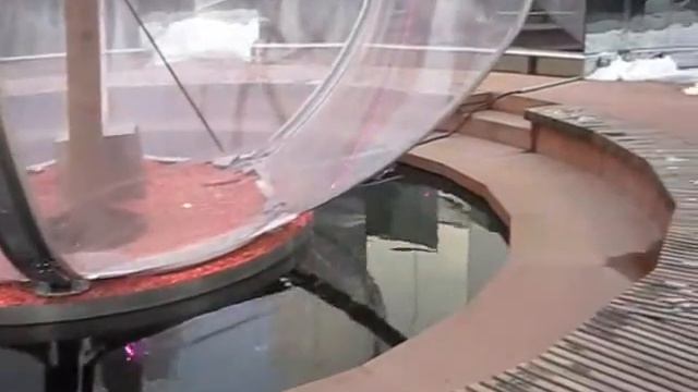 Краснодар. Парк Галицкого. Зеркальный лабиринт