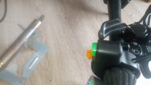 Тумблер на руль для электровелосипед. Что куда цеплять и как лучше сделать.
