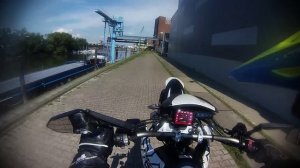 Short Wheelie Training and Nearly Crash Honda FMX 650