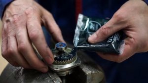 Смазка MC ULTRA для редуктора триммера.