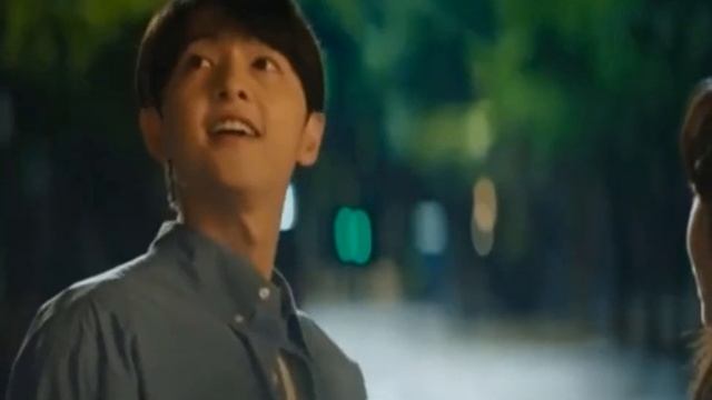 Он НЕ ЗАДАЁТ ВОПРОСОВ, Сон Джун Ки в новой Дораме , Младший сын семьи Чеболей смотреть онлайн