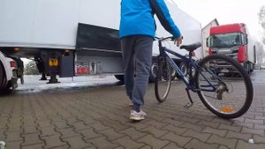 ПЕРВЫЙ ВЫЕЗД В СНЕГ на SCANIA S 500 |  Новый напарник