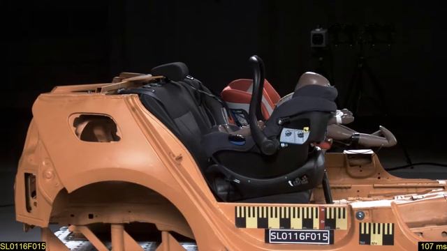 Joie i-Gemm (i-Size) + i-Base | ADAC 2016 | краш-тест фронтальный смотреть онлайн