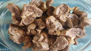 Почки говяжьи тушеные