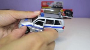 Инерционная металлическая машинка полиции ДПС "Mitsubishi Pajero", ТМ "Технопарк"