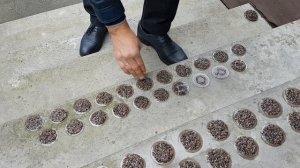 Накладки для ступеней с гранитной крошкой.