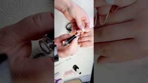 Как наносить жидкую базу и укреплять гелем ноготки. Часть3.