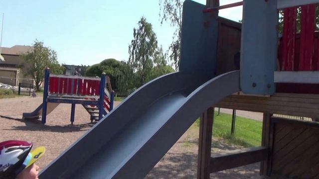 ПЕРВАЯ ПРОГУЛКА ДВОЙНЯШЕК БЕЗ КОЛЯСКИ. 1,5 километра маленькими ножками