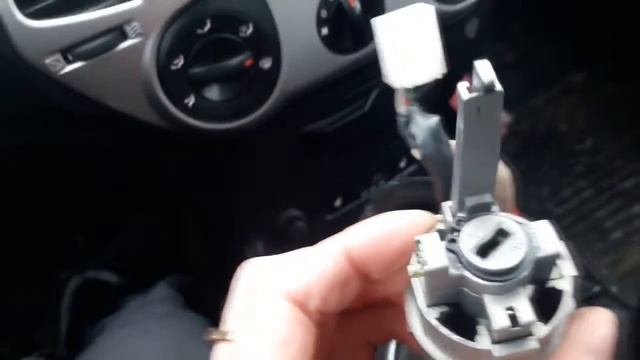 ПРОБЛЕМЫ С ЗАМКОМ ЗАЖИГАНИЯ Hyundai смотреть онлайн