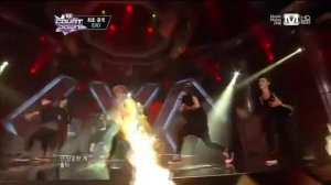 EXO -  Intro + Wolf [First Comeback Live Performance After A Year Awaited]