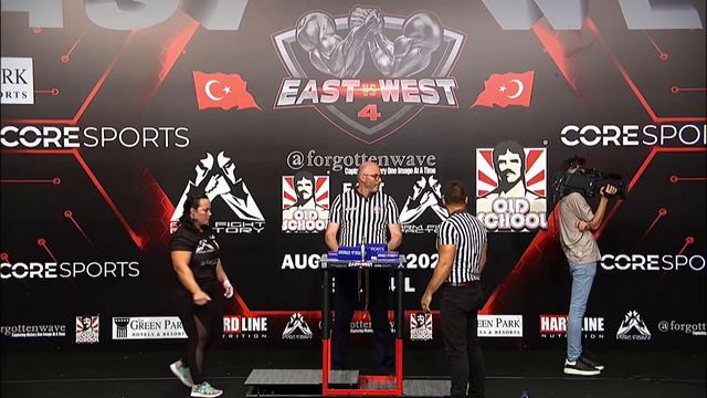 Gabriela Vasconselos vs Egle Vaitkute - East vs West 4 Women's +80kg left hand World Title Match
