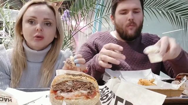 Лучшие бургеры в Авиапарке BB&Burgers Мукбанг в ТЦ на открытой местности