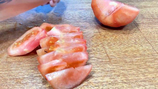 瘦肉里直接打入2颗鸡蛋，不炒不油炸，出锅鲜嫩多汁，营养又美味【小諾美食】#瘦肉 #瘦肉料理 #瘦肉食譜 #瘦肉煮法 #瘦肉做法
