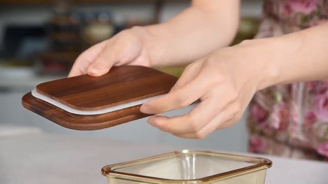 Acacia Lid Glass Container смотреть онлайн