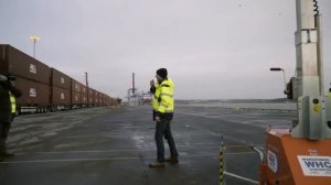 Volvo FH16 против 750 тонн