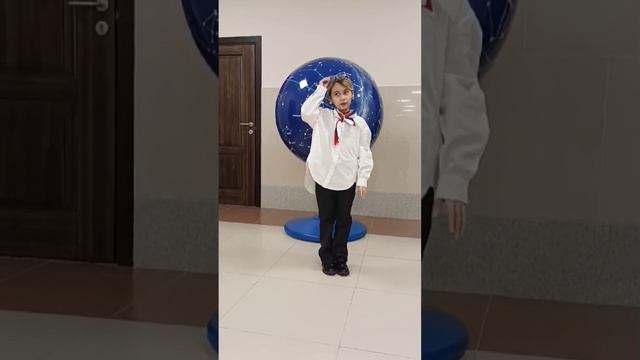 Абдуллоева Самира 8 лет, басня «Мартышка и очки»