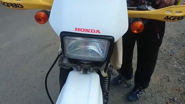 HONDA XR400R, 1996 год смотреть онлайн