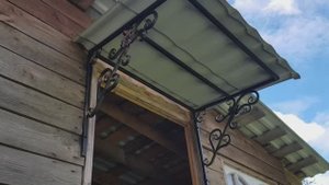 Козырек над входной дверью, или как накосячить на ровном месте _ Visor above the front door