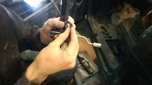 Ставим новые ручки открывания дверей на ВАЗ 2109