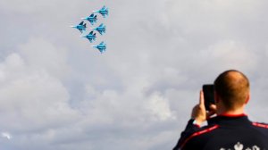 «Русские витязи» устроили шоу для жителей Сургута