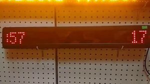 Время и дата на салонном табло с нашим автоинформатором