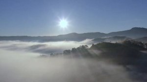 Монтаж на песнопение Kyrie Eleison, поет Анастасия Гладилина и Хор Сретенского Монастыря