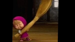 Маша машет веником