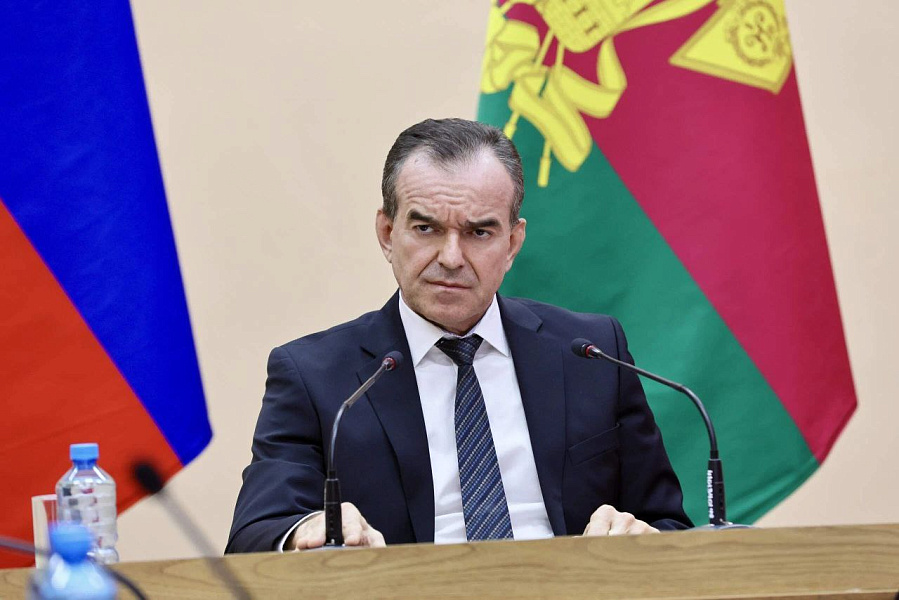Кондратьев посоветовал главе поселка Ильского сменить работу