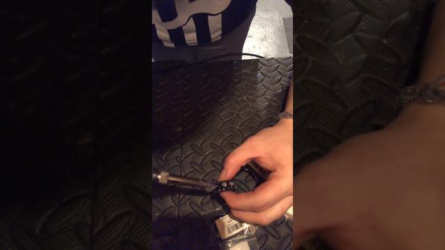 DIMEBAG DARRELL traction knobs how to make them easy -DIY- смотреть онлайн