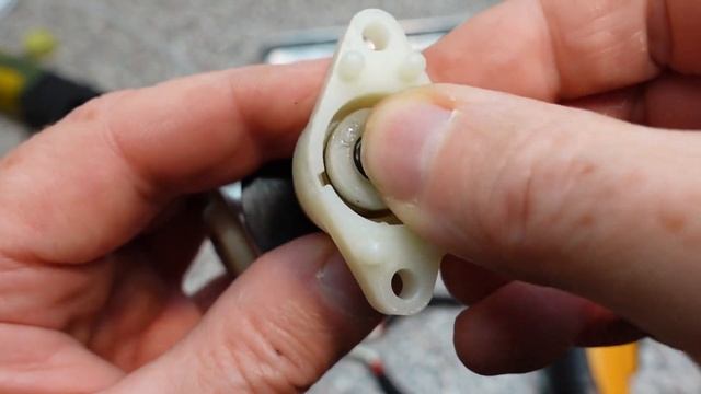 Refurbishing a Dirty Coffee Machine | Trevi Spidem - Saeco Vienna смотреть онлайн