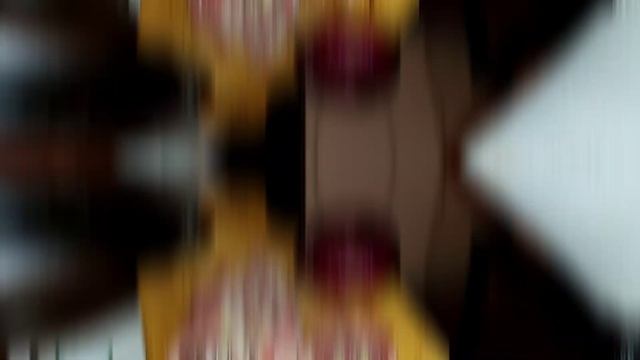 МРАМОРНАЯ СВИНИНА ИЗ ПОМОЙКИ. ВЫСОКАЯ КУЛИНАРИЯ ИЗ МУСОРНОГО БАКА.. смотреть онлайн