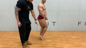 Позирование в бодибилдинге. Posing routines. Ложников Виталий