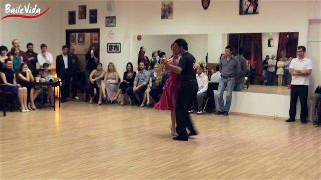 Jonatan Froehlich & Julia Gorina 3 milonga BaileVida смотреть онлайн