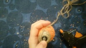 Елочная игрушка из лампочки
