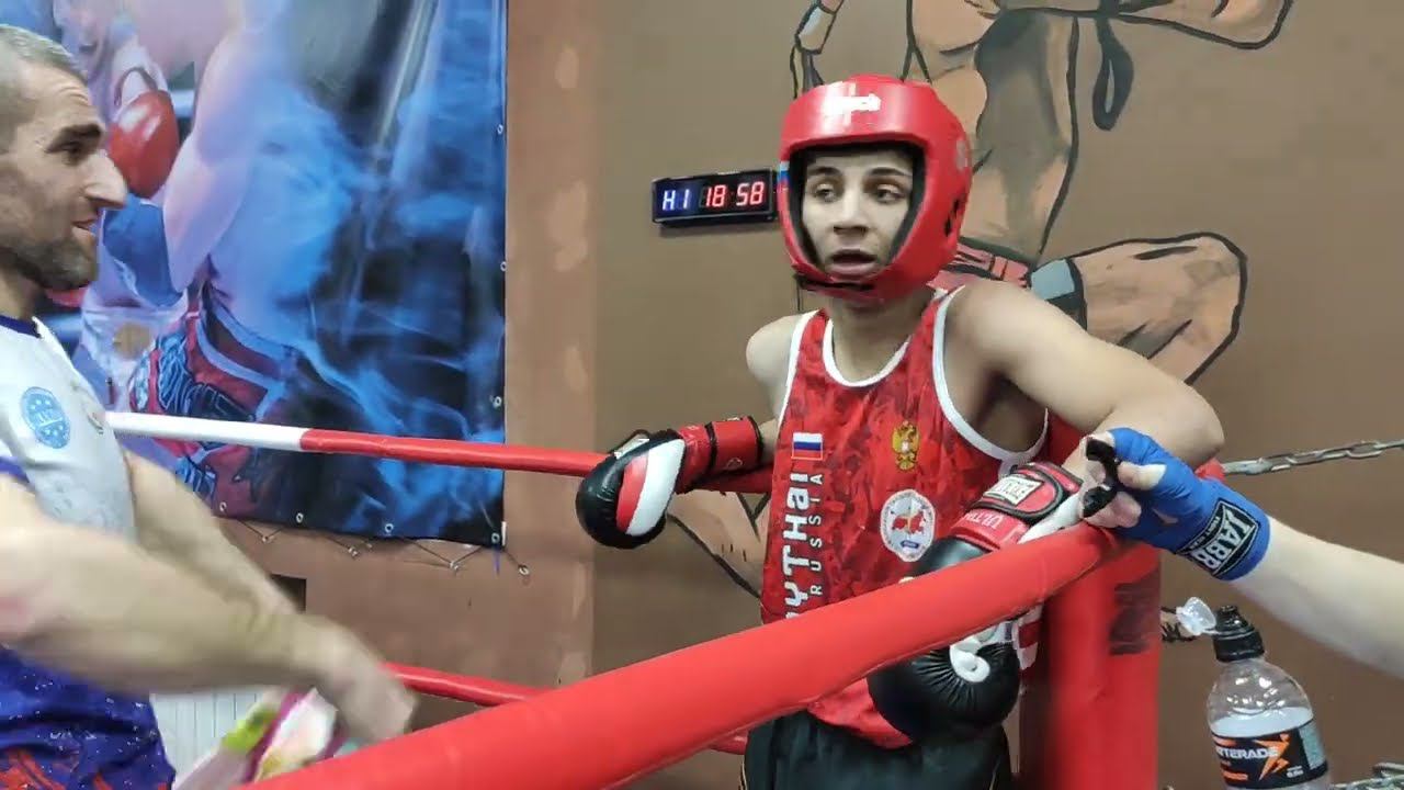 Даниелян Лендруш "PS" (кр.) VS Идиятулин Артур "Империя" (син.)