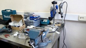 Проточка канавки под стопорную шайбу на валу с помощью Dremel