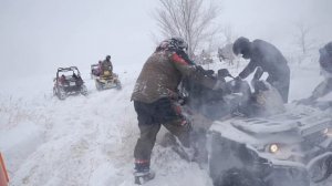 30 квадроциклов !!! ПОЛОМКИ и СНЕЖНЫЕ ЗАСАДЫ !!! Квадро-пробег к МЕЛЬНИЦЕ .