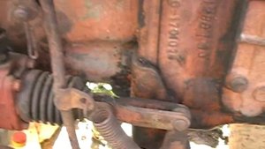 Трактор КТЗ Т-70. Трескаются пыльники (гармошки) на гидроусилителях. Нужен совет.