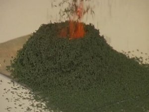 Химия. Опыты. Неорганика. Вулкан: разложение дихромата аммония
