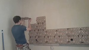 Кухонный фартук из плитки своими руками за 1 500 руб.