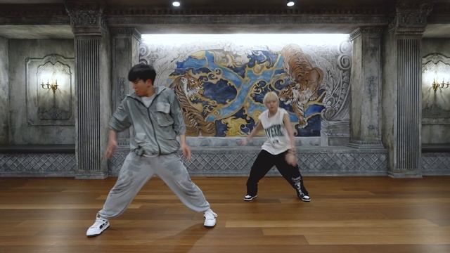 TXT (투모로우바이투게더) - Tinnitus  Junho Choreography