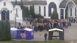 Вербное воскресение  21 04 19 сильные порывы ветра вид с колокольни